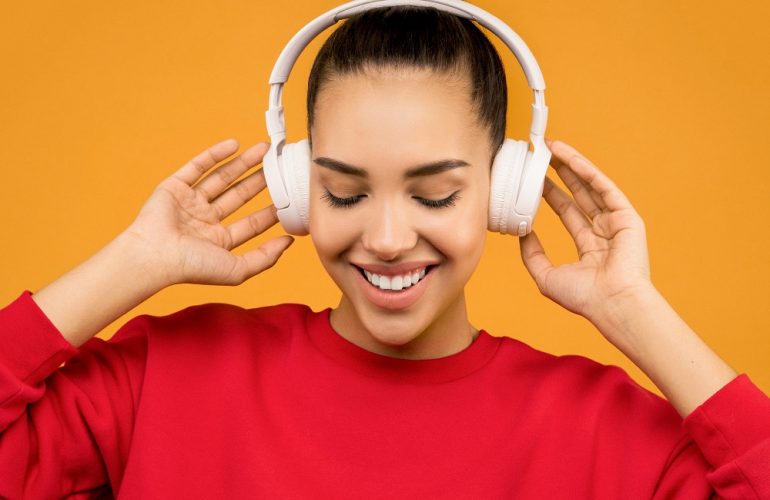 audio social media